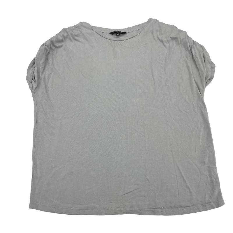 casual women's T-shirtsGrey Top Short Sleeve Banana Republic, Size M