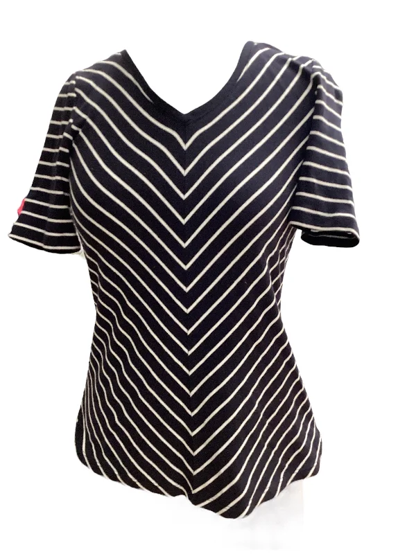 women's T-shirts with appliqué designsStriped Pattern Top Short Sleeve Talbots, Size Petite