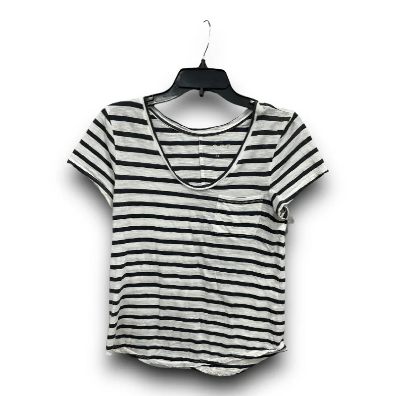 women's T-shirts with built-in brasStriped Pattern Top Short Sleeve Basic Loft, Size Xs