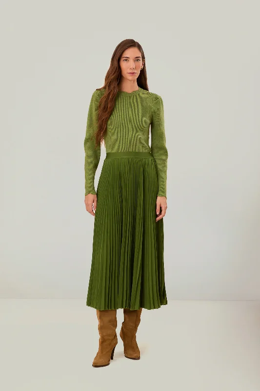 women's adventure-ready evening skirtsGreen Pleated Maxi Skirt