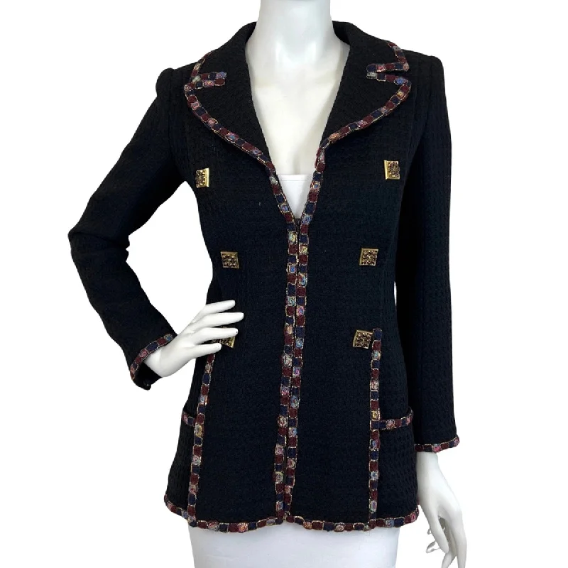 women's pear-shaped body dressesChanel 2011 Jacket