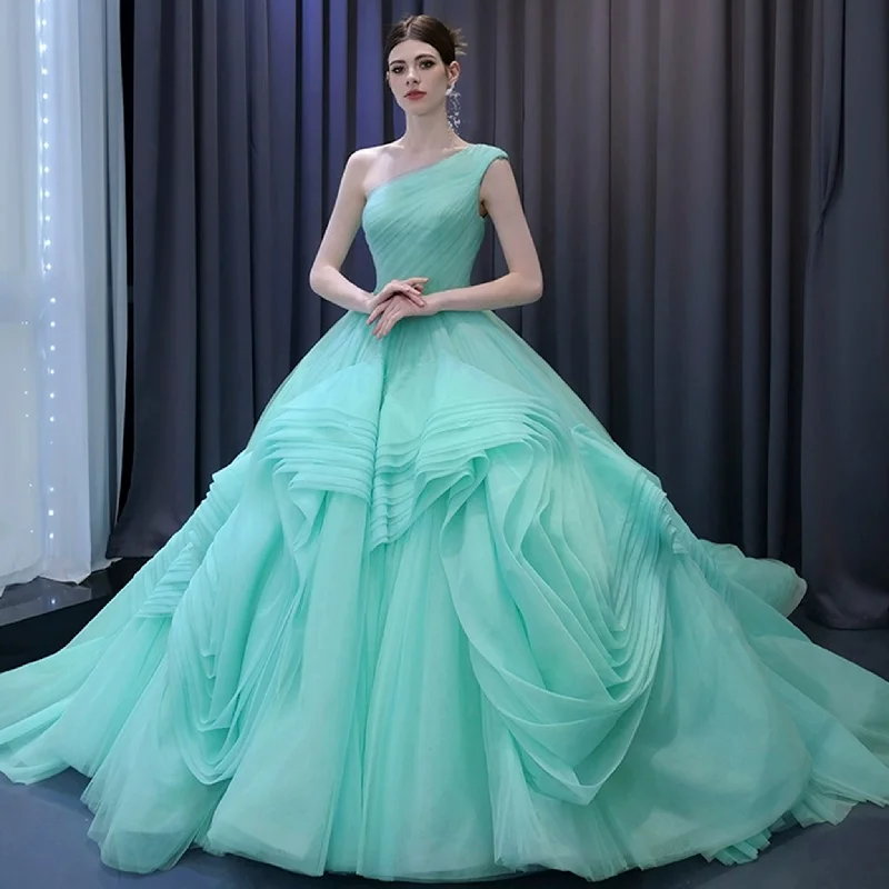 women's bespoke dressesOne Shoulder Ball Gown Quinceanera Dress with Court Train